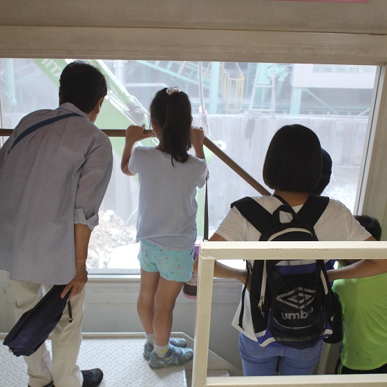 “Family Work Visit Day” held